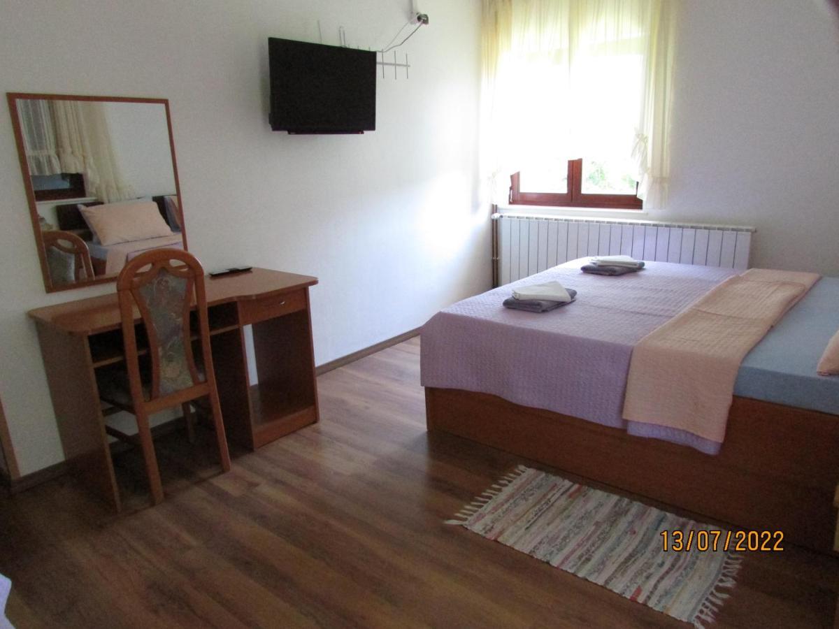 House Nenad Hotel Plitvička Jezera Екстериор снимка