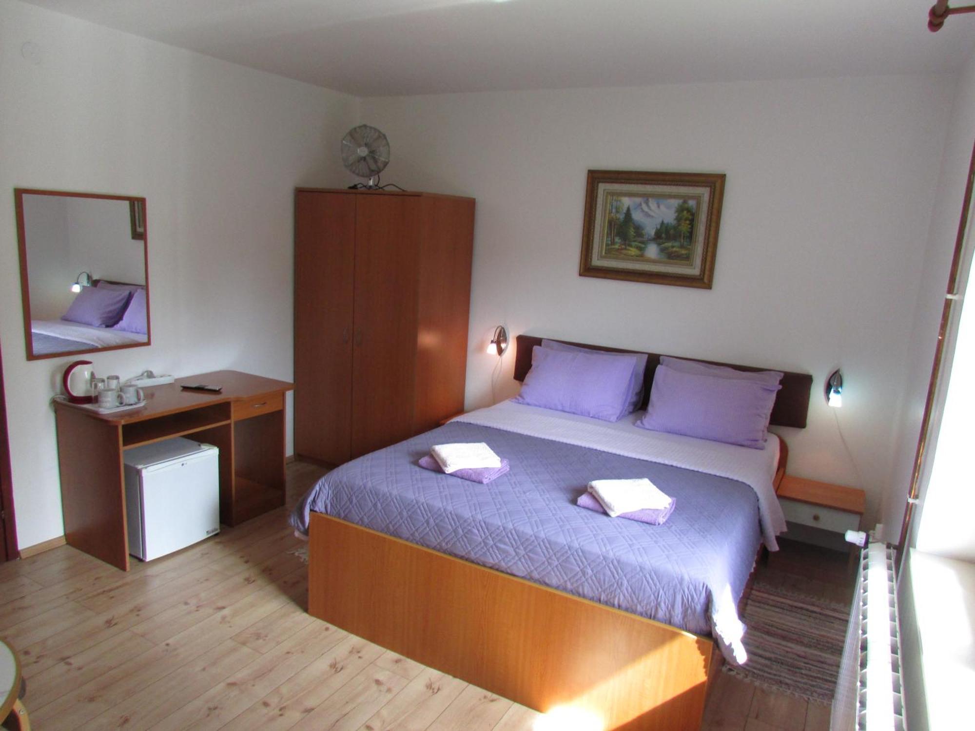 House Nenad Hotel Plitvička Jezera Екстериор снимка